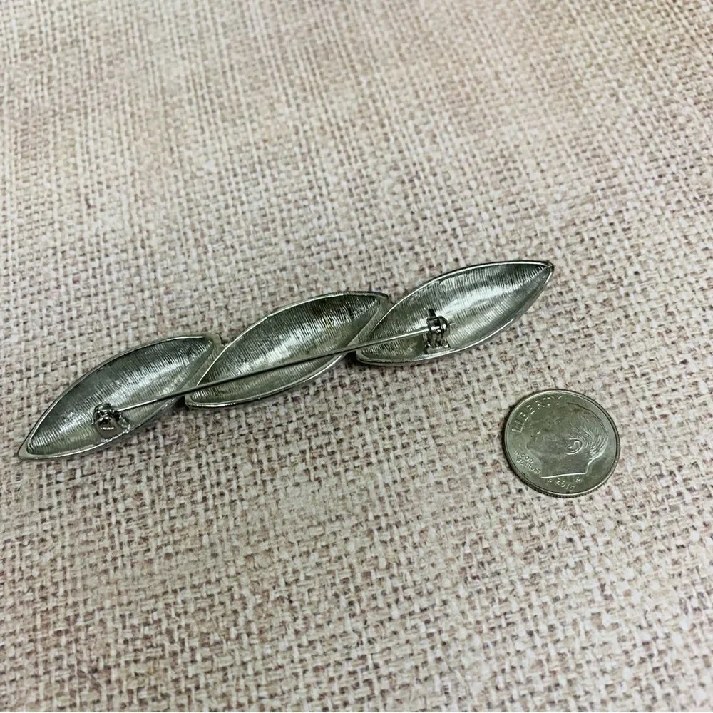 Silver Modernist Leaf Bar Brooch‎